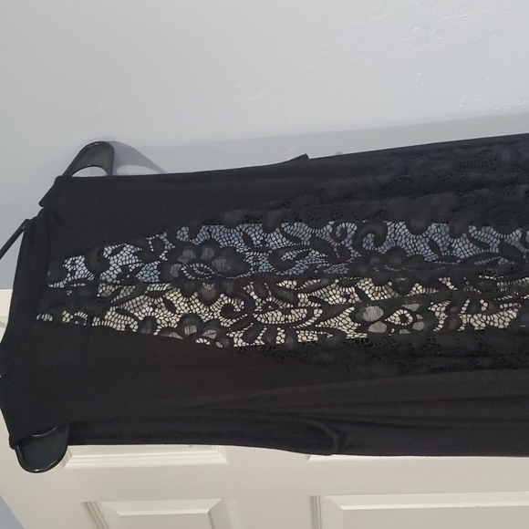 Cover - Picture 3 of 4